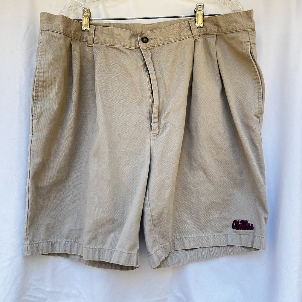 OLE MISS Vintage Cutter & Buck Men's Pleated Khaki Shorts - Size 40
